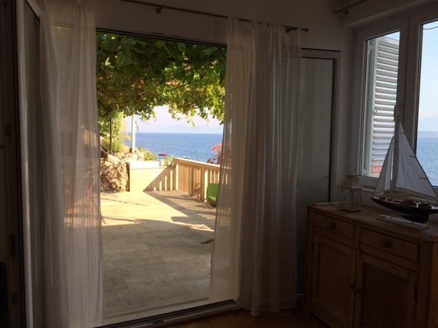 Holiday Home Mala Duba Živogošće 部屋 写真